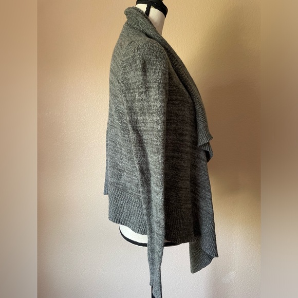 Abercrombie Fitch Wool Blend Open Front Waterfall Ruffle Cardigan Wrap Knit XS/S - Picture 4 of 8